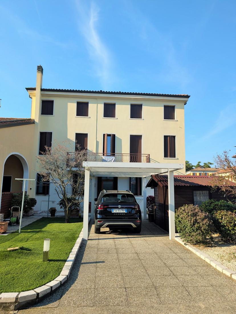 Villa a schiera in Via San Pio X 34/a, Castelfranco Veneto — foto 3 di 5