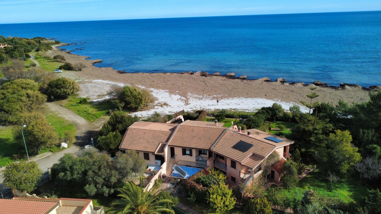 Villa a schiera in Via dei Ciclamini, Siniscola
