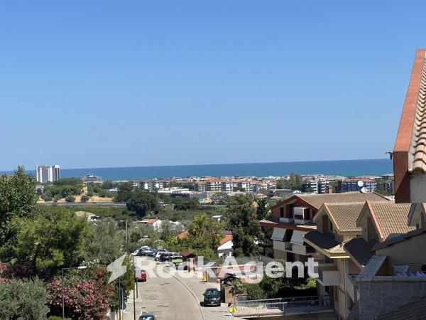 Bilocale in Via Levante 32, Città Sant'Angelo — foto 2 di 5