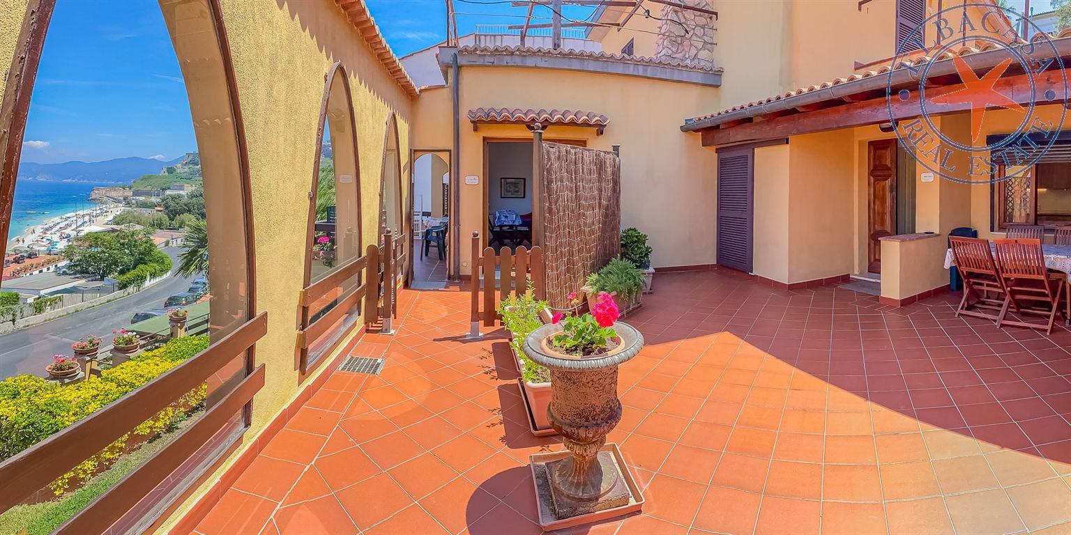 Villa in Viale Alcide De Gasperi 11, Portoferraio