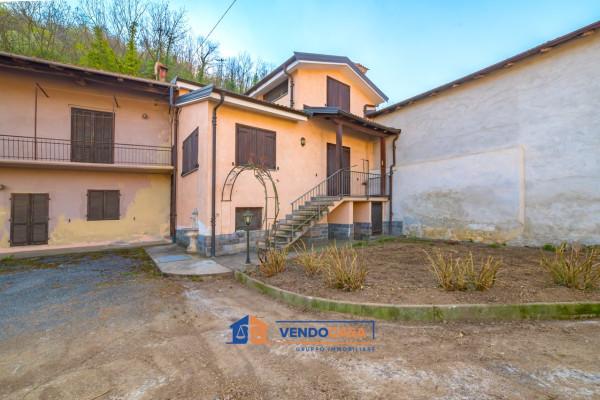 Villa bifamiliare in Via Cesare Battisti 41/43, Caraglio — foto 5 di 5