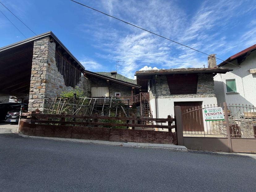 Casa indipendente in Località Tzesanuova, Pontey — foto 2 di 5