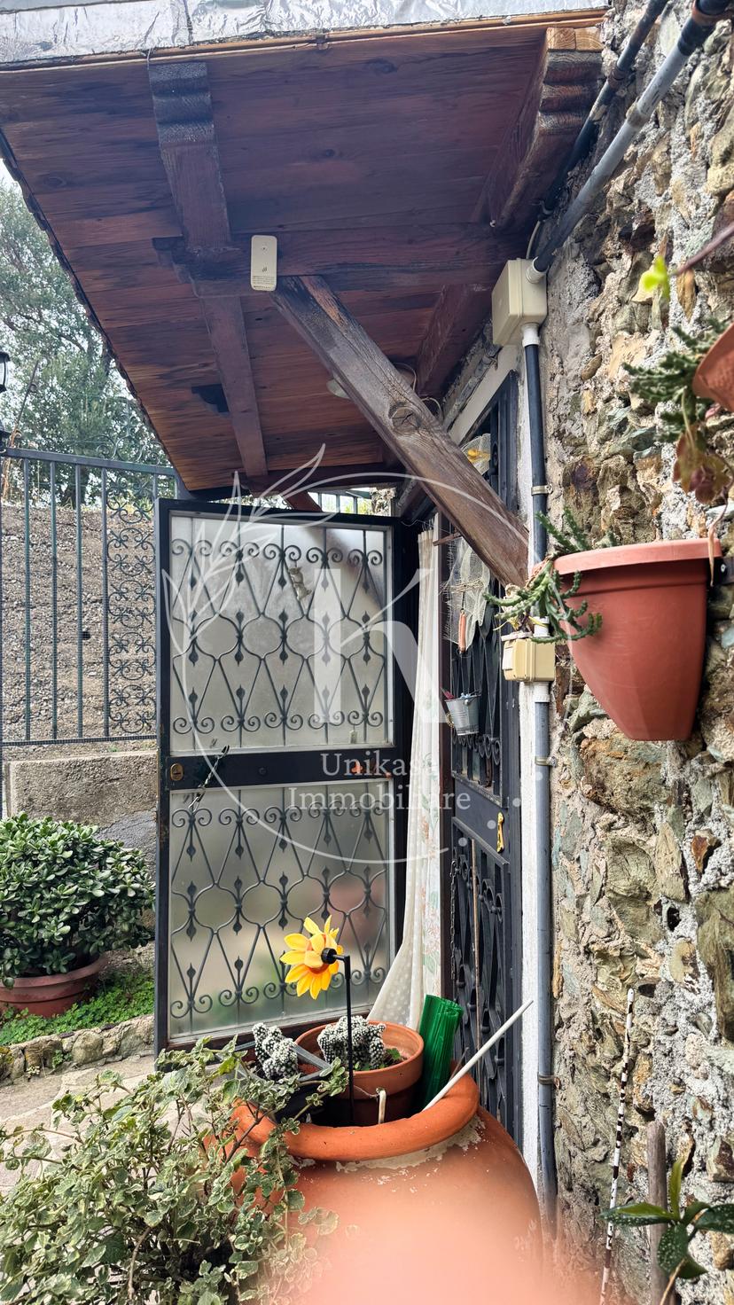 Trilocale in Contrada Sorgenti 11, Noli — foto 3 di 5