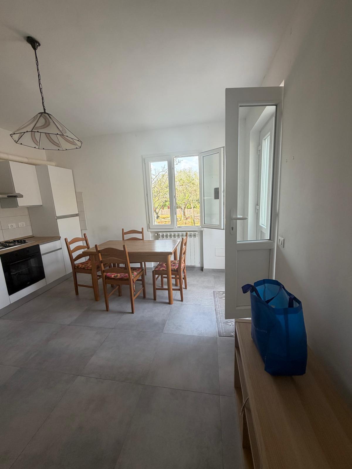 Villa bifamiliare in Via Nave 17, Sarzana
