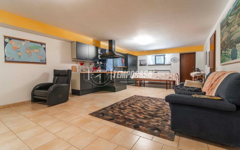 Villa a schiera in Via Lazzaretto 44, Gorla Minore — foto 4 di 5