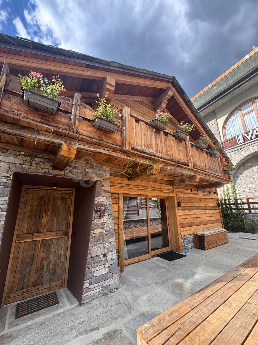 Villa, Courmayeur