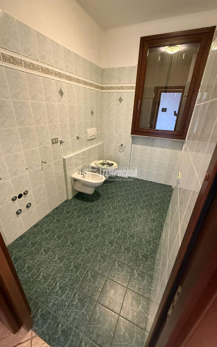 Trilocale in Via Lombardia 14, Olgiate Olona — foto 3 di 5