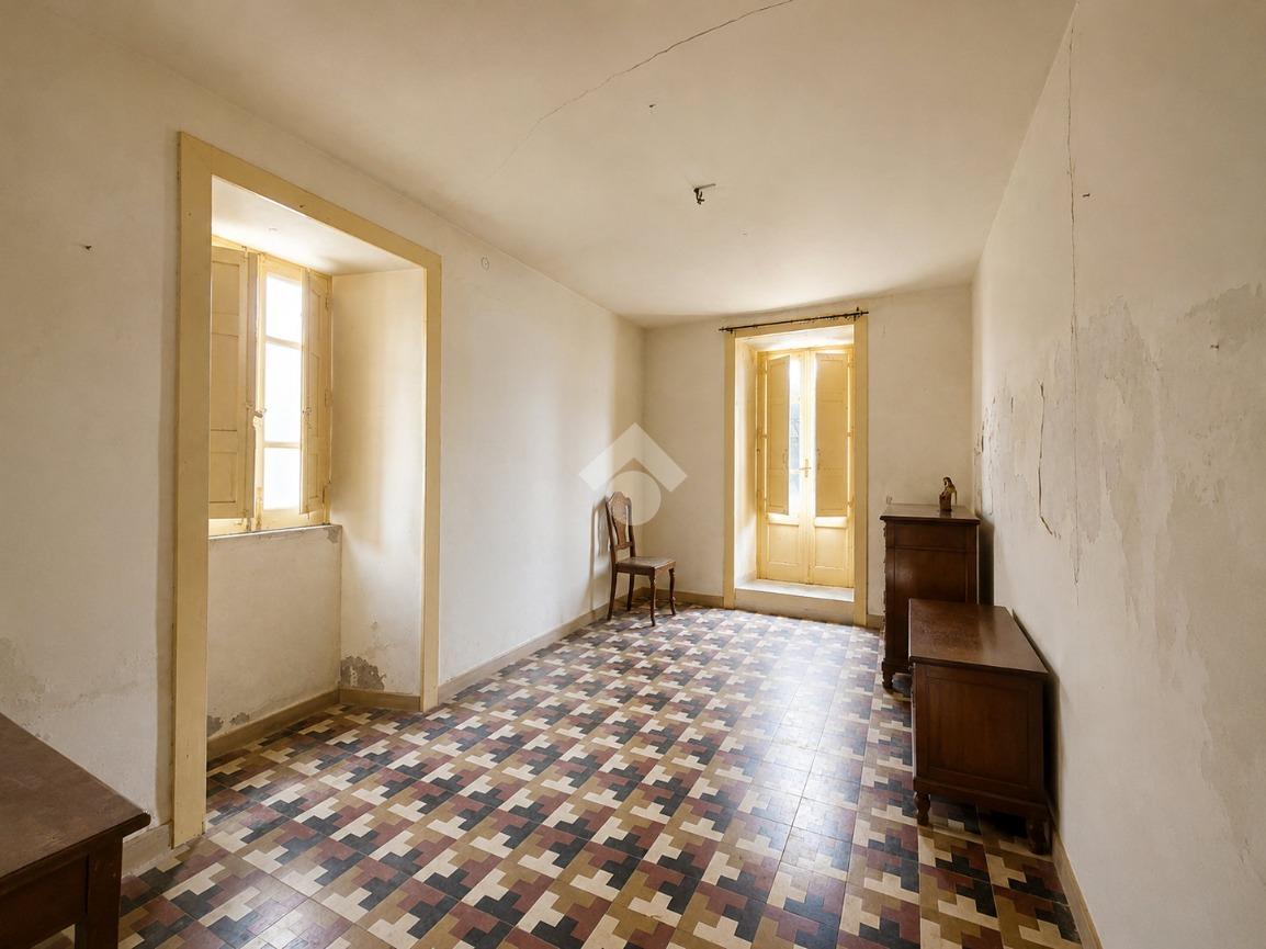 Casa indipendente in Via Duca degli Abruzzi, Monforte San Giorgio