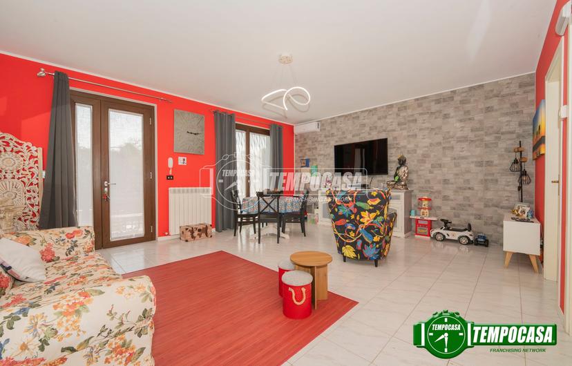 Villa in Via Giovanni Falcone, Noviglio — foto 3 di 5