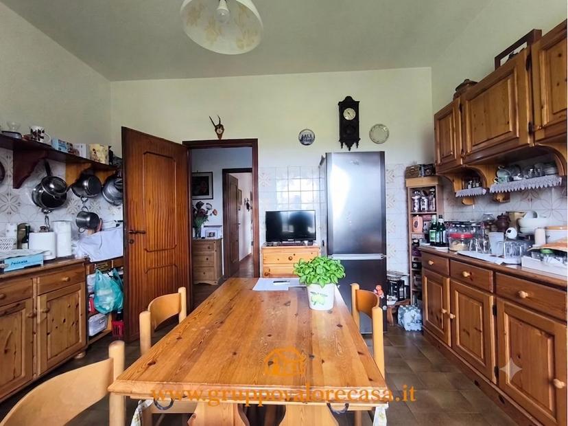 Quadrilocale, Strevi