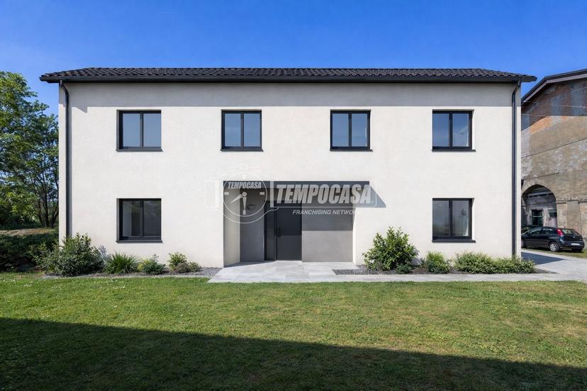 Casa indipendente in Via Rivaltella, Reggio nell'Emilia — foto 4 di 5