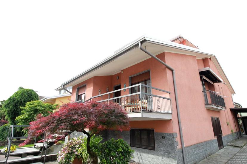 Villa bifamiliare in Via Beretta 15, Novara