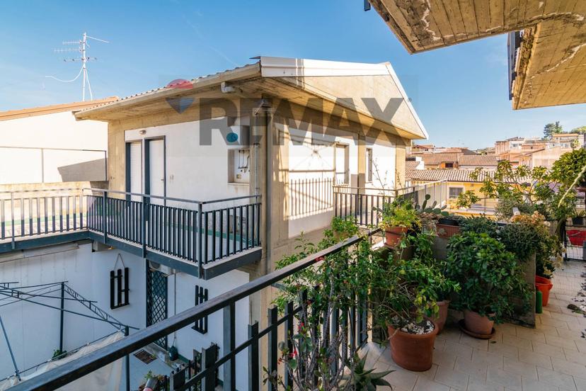 Trilocale in Via Nuova 45, Valverde — foto 2 di 5