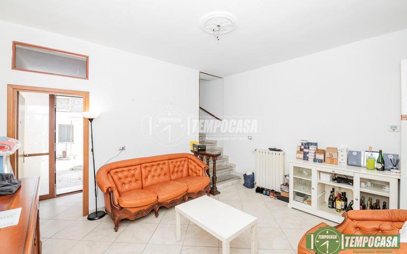 Trilocale in Via Lambro, Mairano 30, Casaletto Lodigiano — foto 3 di 5