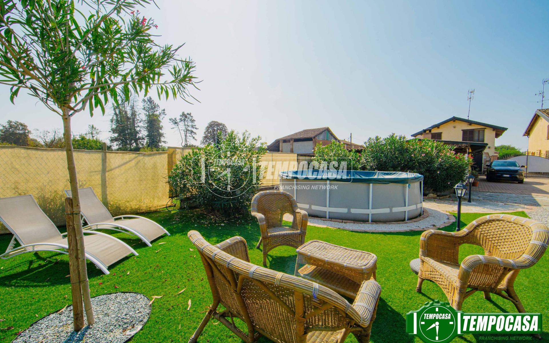 Villa in Via Cairoli, Linarolo