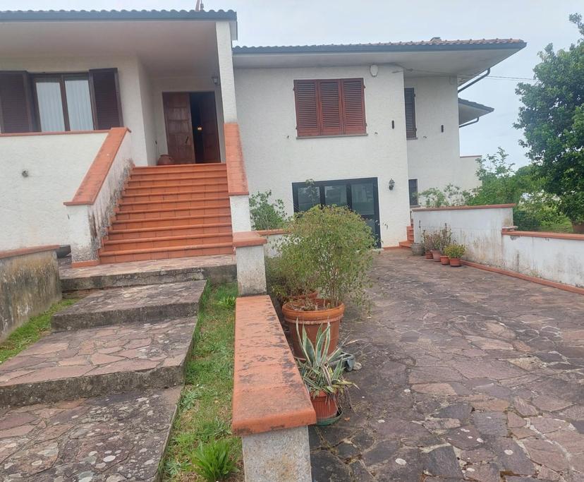 Villa, Castelfranco di Sotto — foto 2 di 5