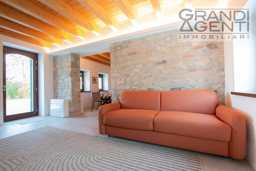 Villa in Via Cà Nova Marcellise 33, San Martino Buon Albergo — foto 2 di 5