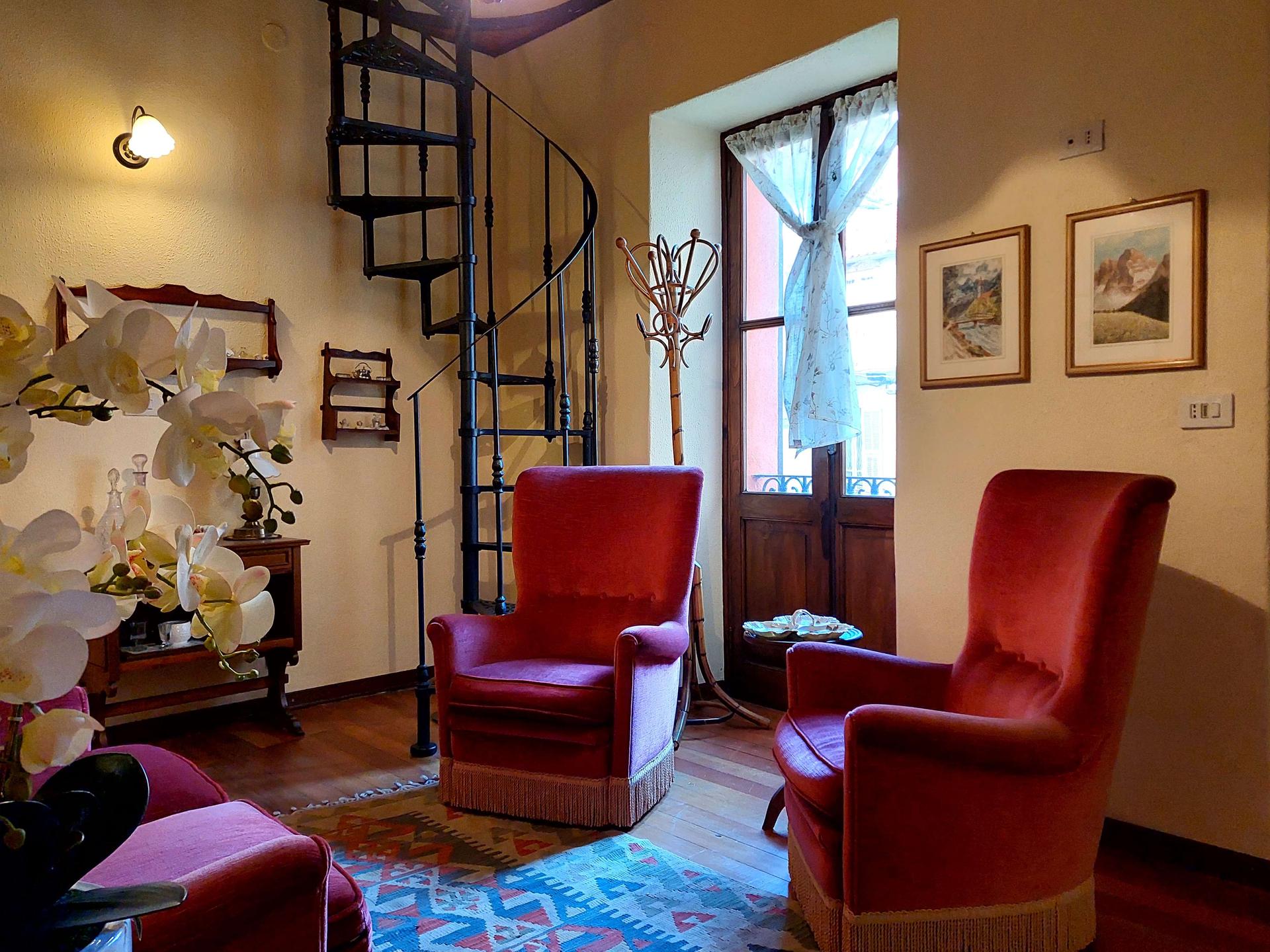 Casa indipendente in Via Pelazza  38-40, Ormea