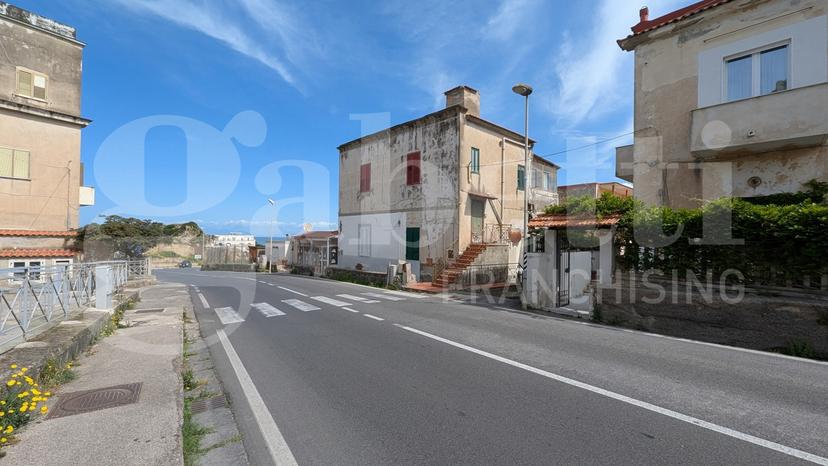 Trilocale in Via Torregaveta 00, Monte di Procida — foto 5 di 5