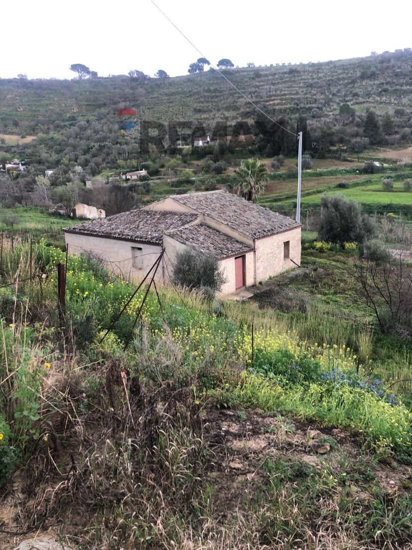 Rustico in Contrada Saracena Snc, Caltagirone — foto 2 di 5