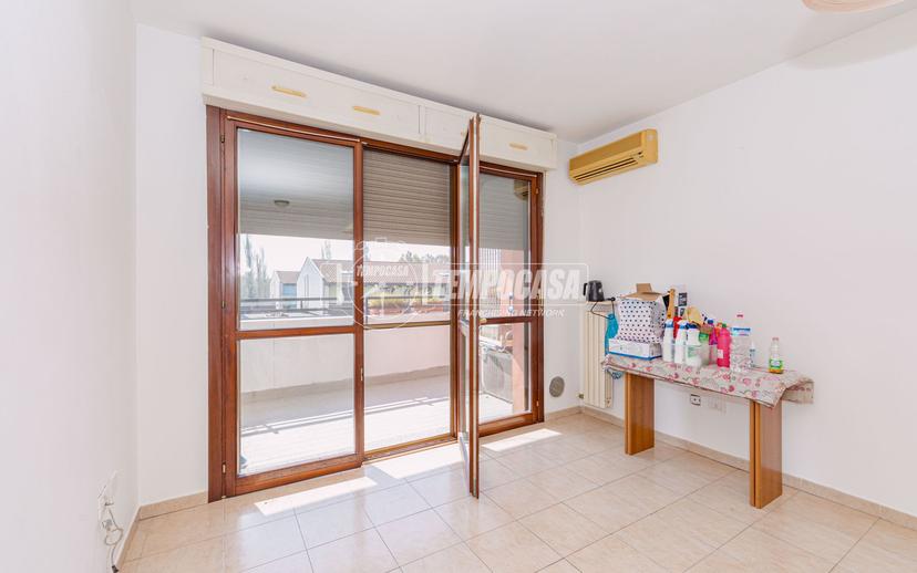 Trilocale in Via dei Salici 3, Parona — foto 3 di 5