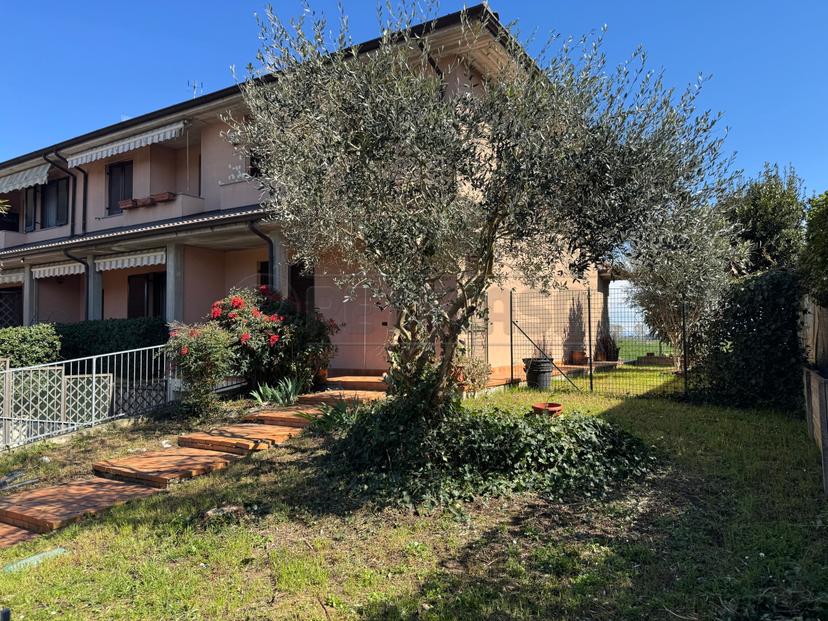 Villa a schiera in Via Novella, Casaletto Ceredano — foto 5 di 5