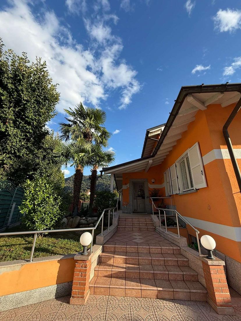 Villa unifamiliare, Lavena Ponte Tresa — foto 2 di 5