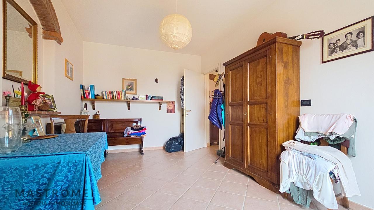 Villa plurifamiliare in Via Roma, Altopascio