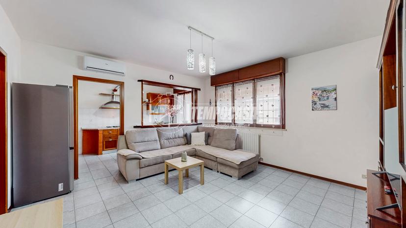 Trilocale in Via Togliatti 27, Castelfranco Emilia — foto 2 di 5