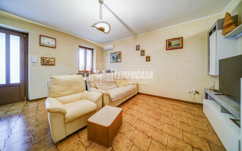 Casa indipendente in Via Amedeo Avogadro 3, Cassano Magnago — foto 2 di 5