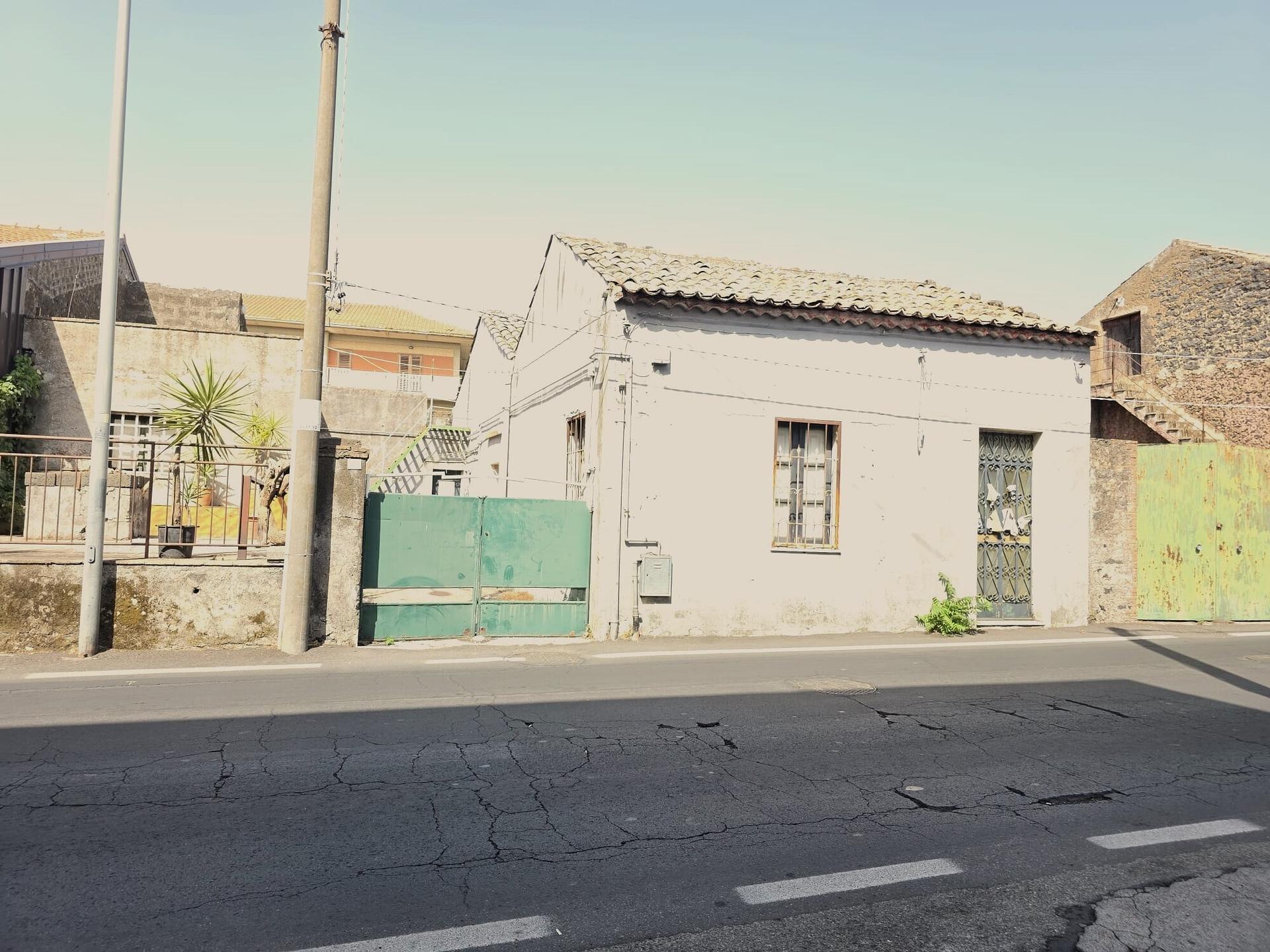 Casa indipendente in Via Etnea 345, Tremestieri Etneo