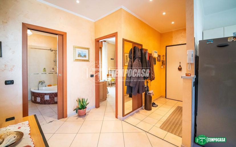 Trilocale in Via Adige 12, Nova Milanese — foto 2 di 5