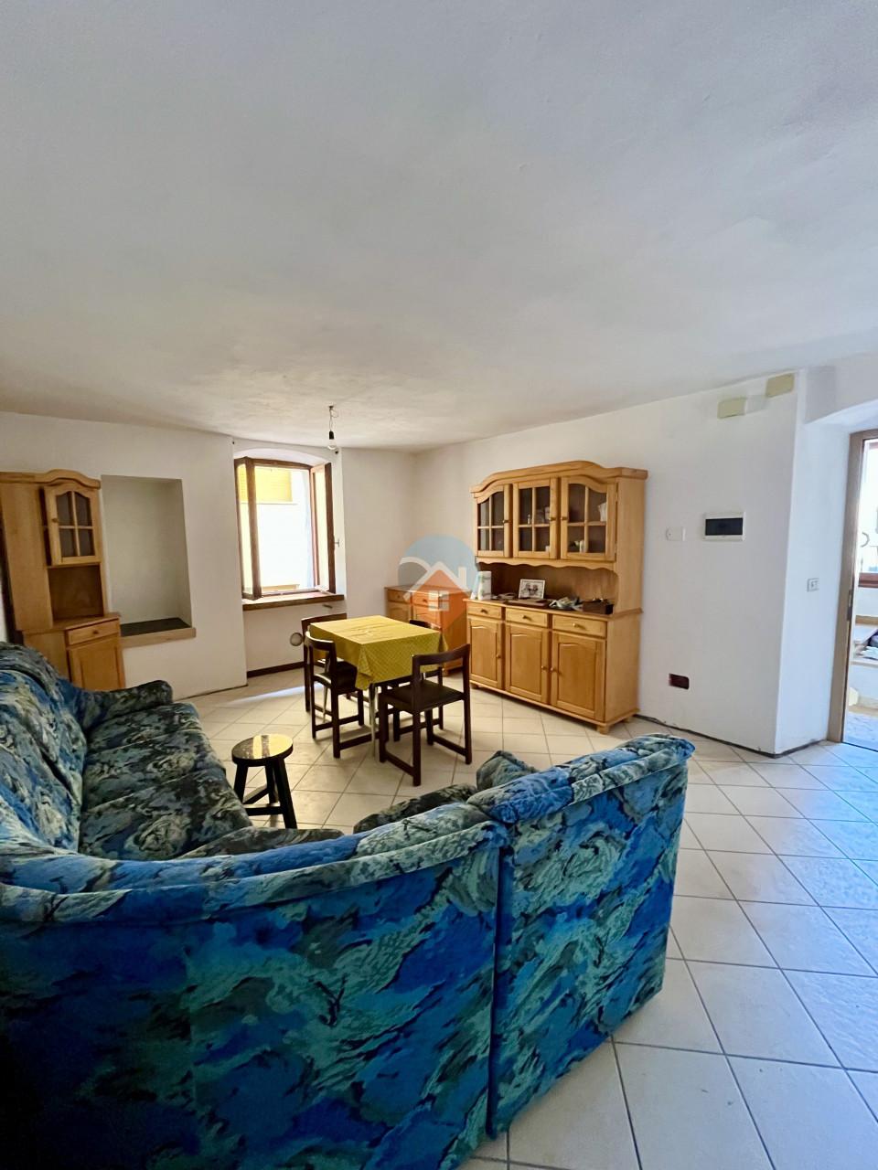 Villa in Via del Torchio 22, Villa Lagarina