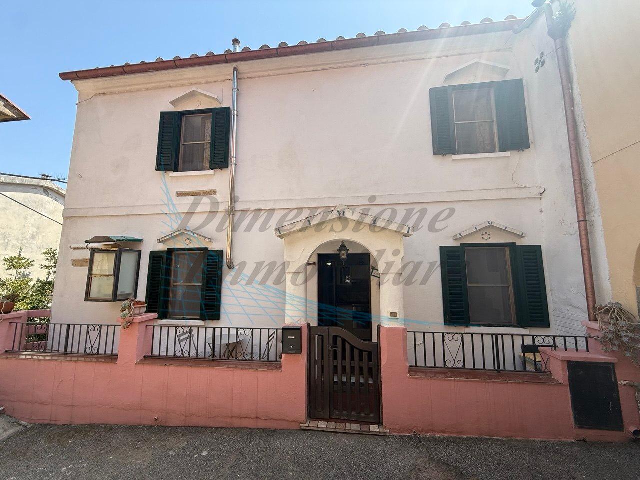 Casa indipendente in Via Ricasoli, Rosignano Marittimo