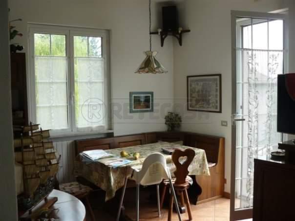 Villa a schiera, Magliolo — foto 4 di 5
