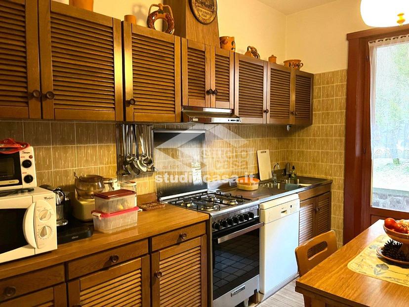 Villa in Via Frassa, Piazzatorre — foto 4 di 5