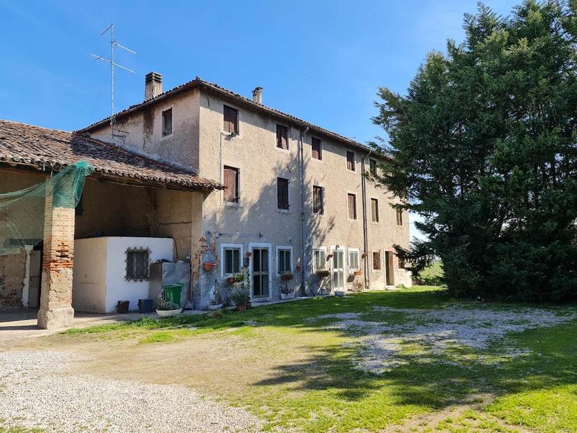 Rustico in Via delle Salette, Nogarole Rocca — foto 3 di 5