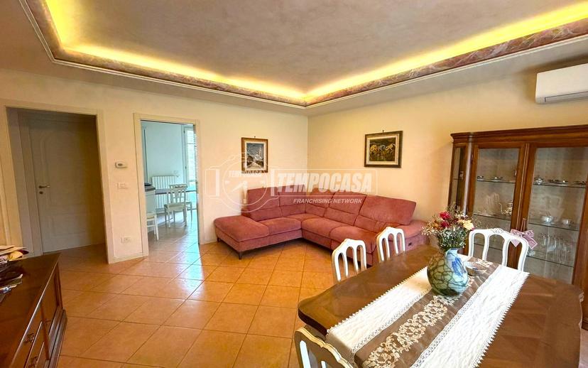 Villa a schiera in Via Vittorio Veneto, Sarnico — foto 2 di 5