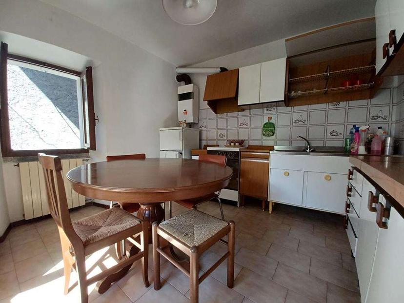 Porzione di casa, Dongo — foto 5 di 5