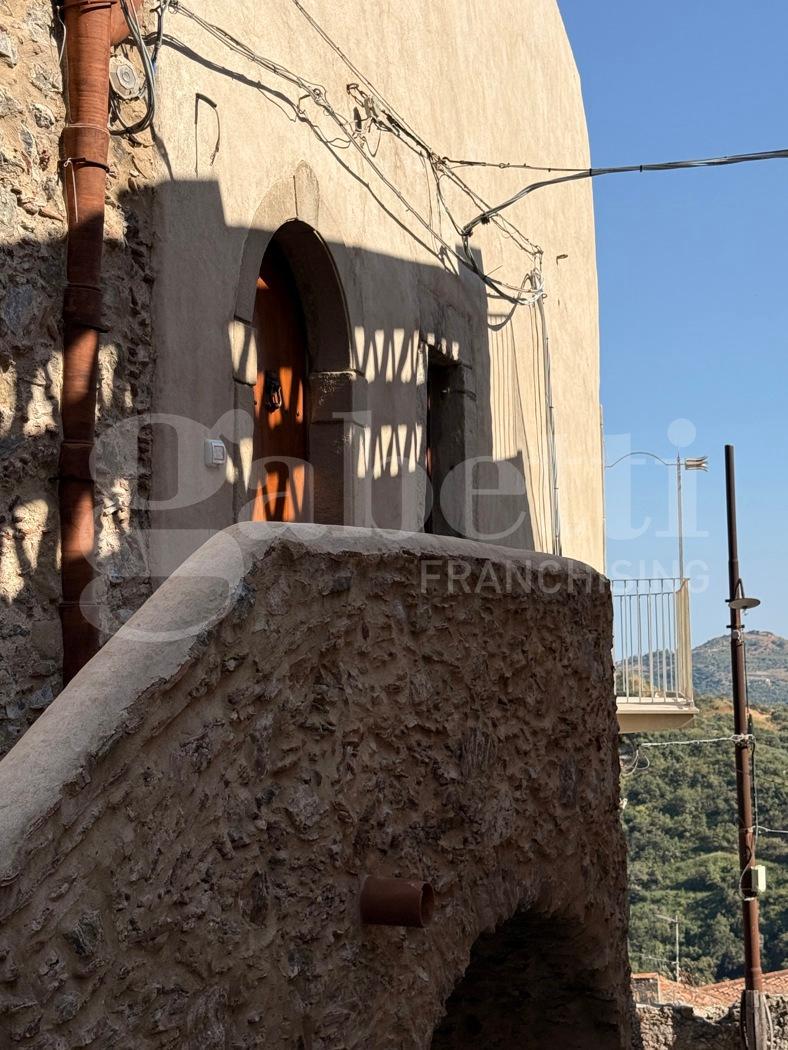Terratetto plurifamiliare in Piazza Vecchia Snc, Casalvecchio Siculo — foto 4 di 5