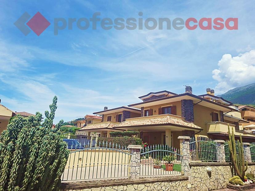 Trilocale in Viale Leonardo, Piedimonte San Germano — foto 5 di 5