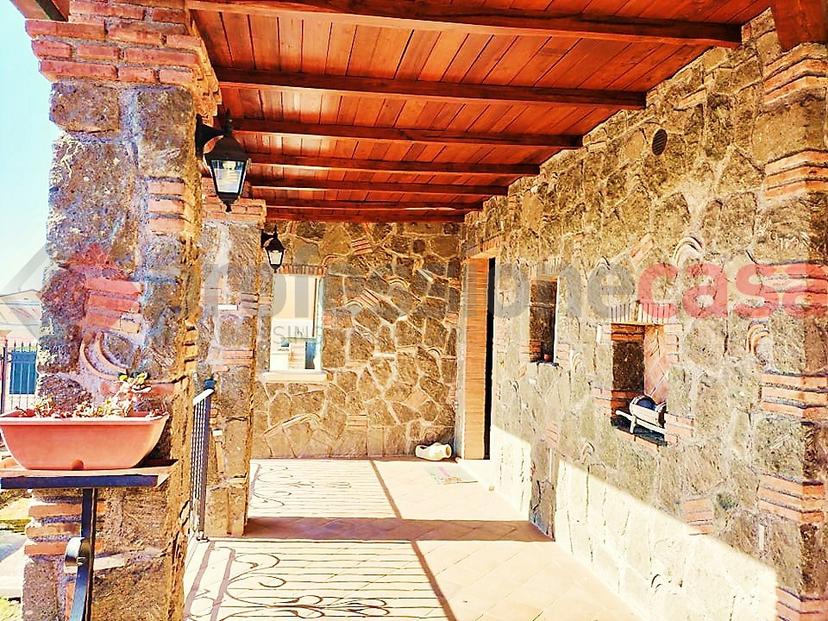 Casa indipendente in Via Loris, Piedimonte San Germano — foto 2 di 5