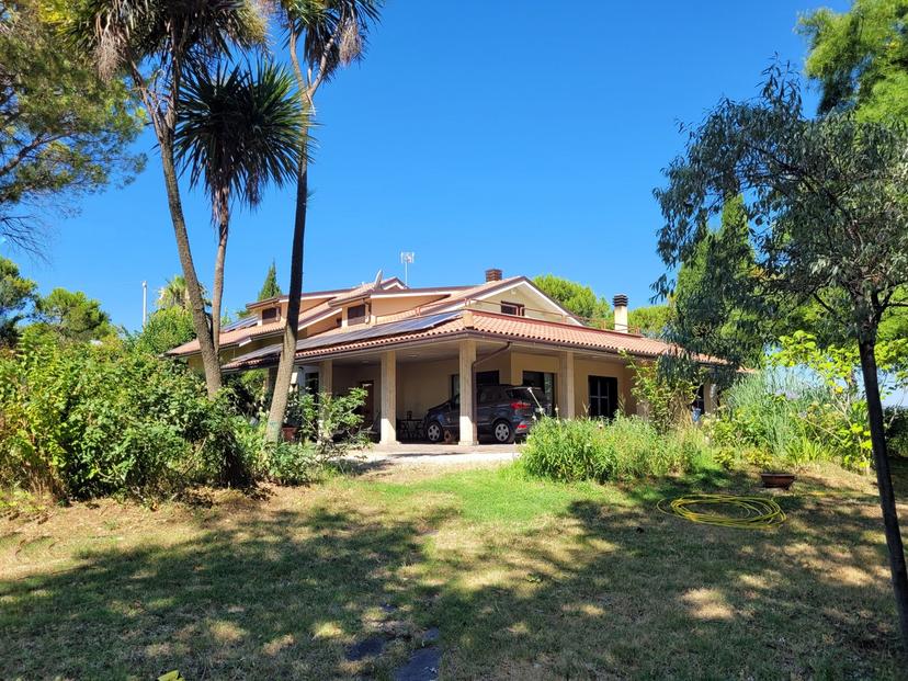 Villa in Via Montecoccio 10, Spinetoli