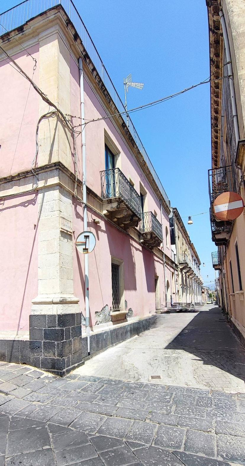 Casa indipendente in Via Flavio Gioia 79, Riposto — foto 2 di 5