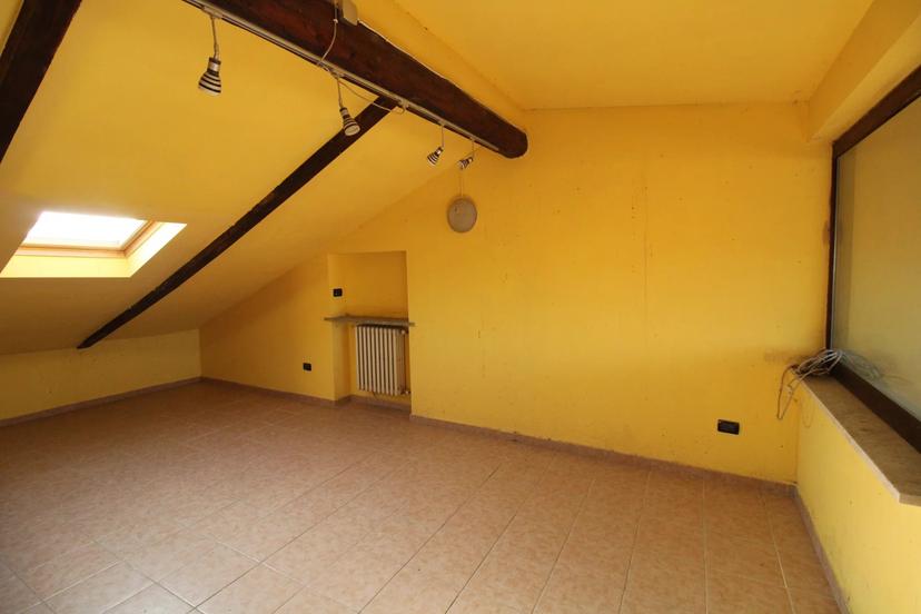 Trilocale in Via Giuseppe Garibaldi, Canale — foto 4 di 5