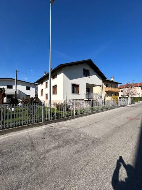 Casa indipendente in Via Fosse 18 Feltre, Feltre