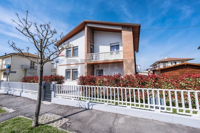 Casa indipendente in Via Camillo Benso di Cavour 16, Tresignana — foto 3 di 5