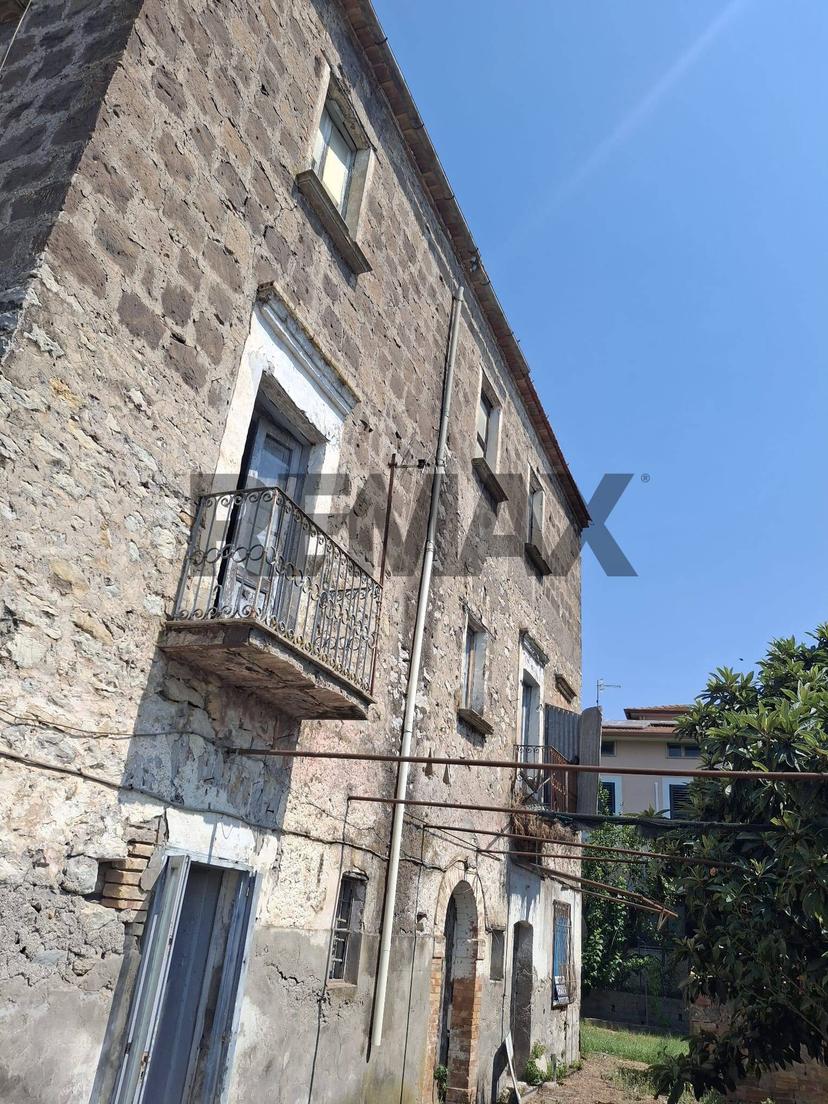 Casa indipendente, Santi Cosma e Damiano — foto 4 di 5