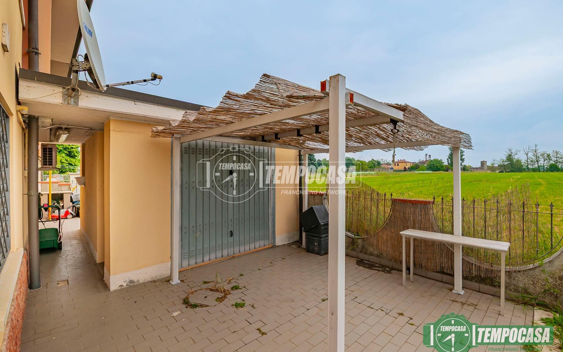 Villa a schiera in Via Don Stefano Madonnini 3, Marudo
