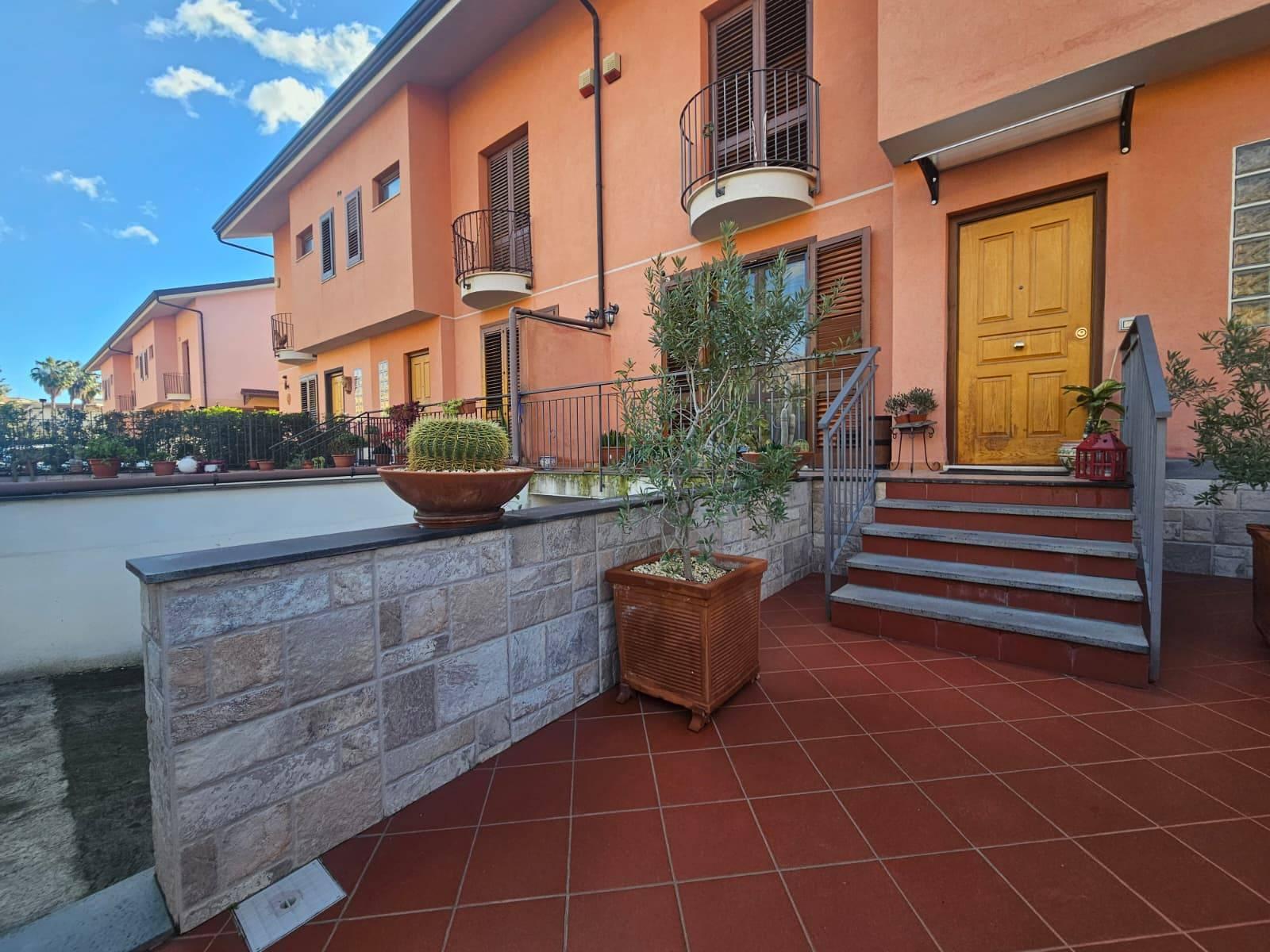 Villa a schiera in Via Arancio 27, Taormina